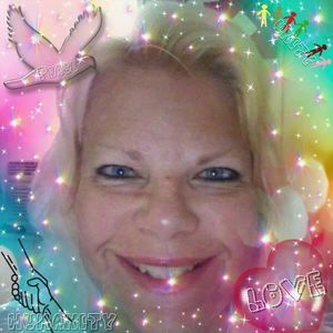 Meet your Posher, Debbie